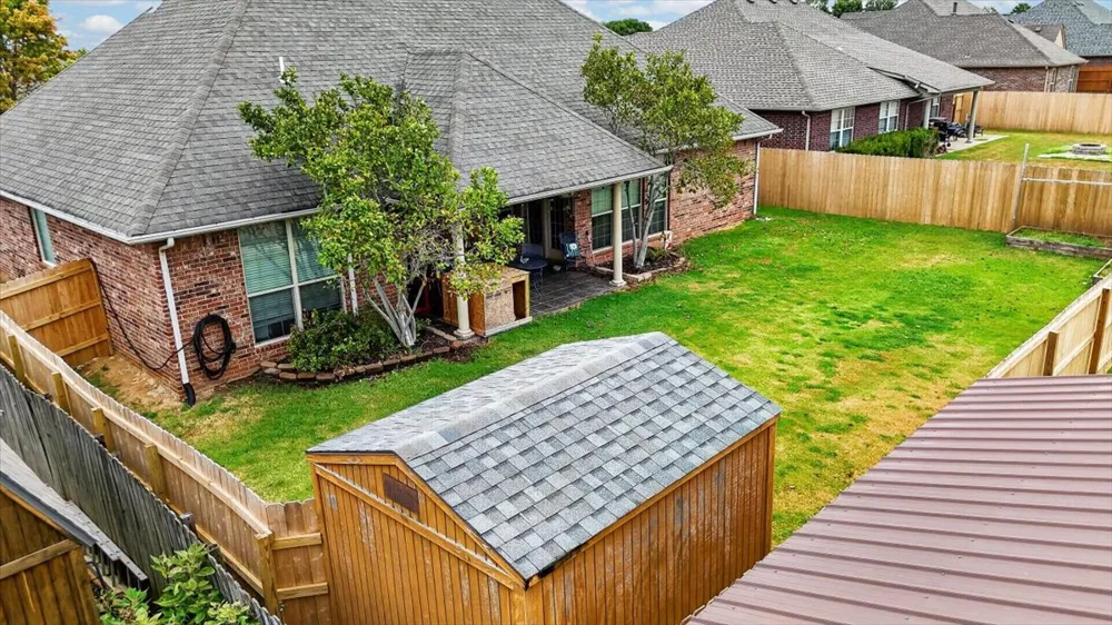 517 S Cary Place Muskogee, OK 74403
