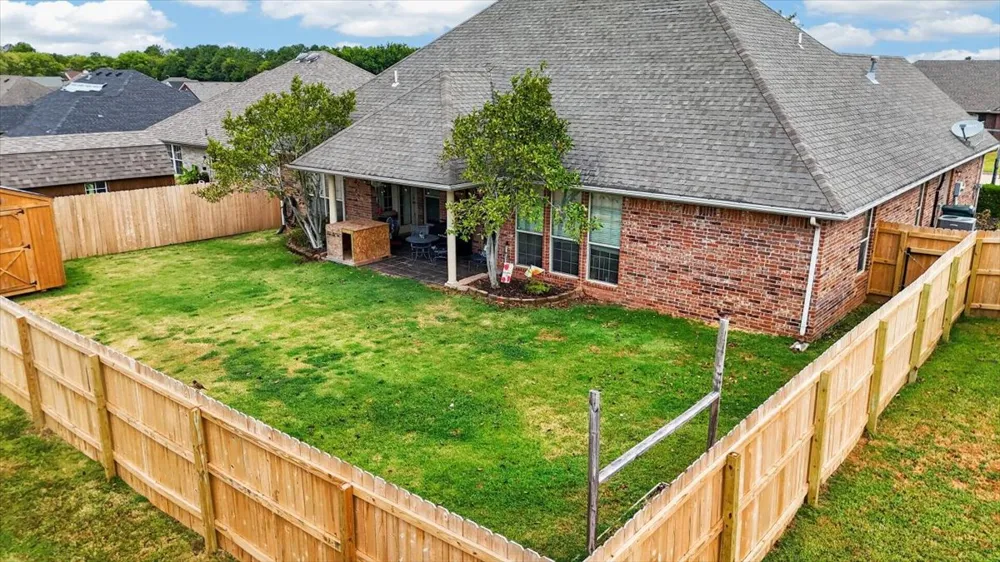517 S Cary Place Muskogee, OK 74403