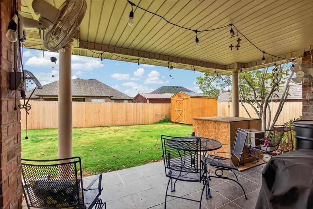 517 S Cary Place Muskogee, OK 74403
