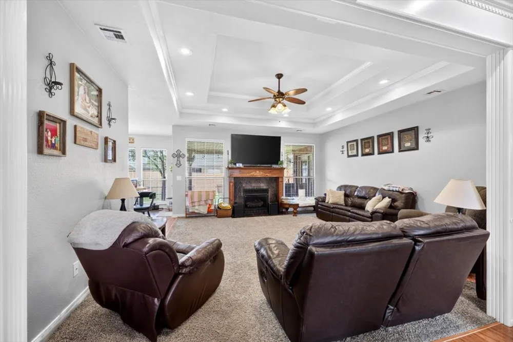 517 S Cary Place Muskogee, OK 74403