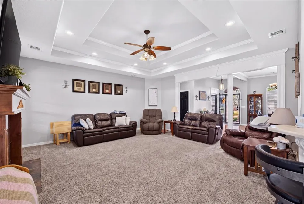 517 S Cary Place Muskogee, OK 74403