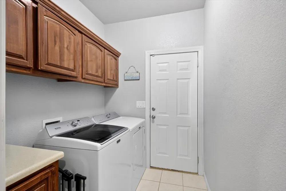 517 S Cary Place Muskogee, OK 74403