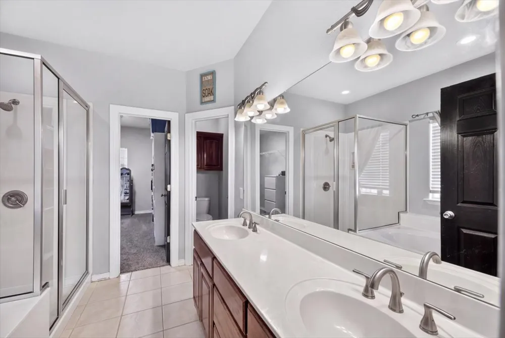 517 S Cary Place Muskogee, OK 74403