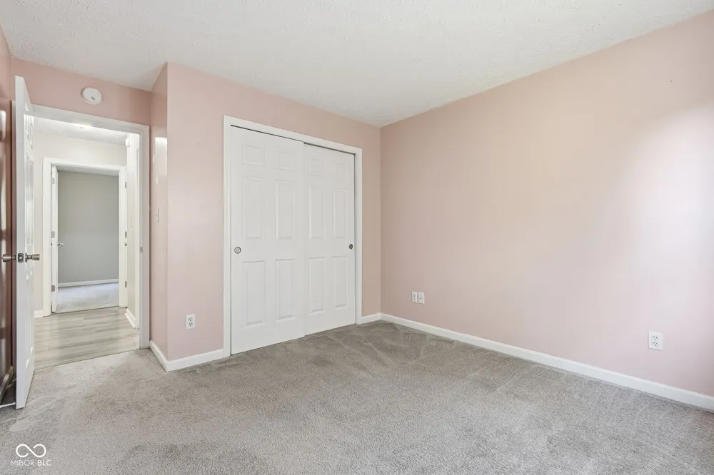 933 Atmore Court Indianapolis, IN 46217