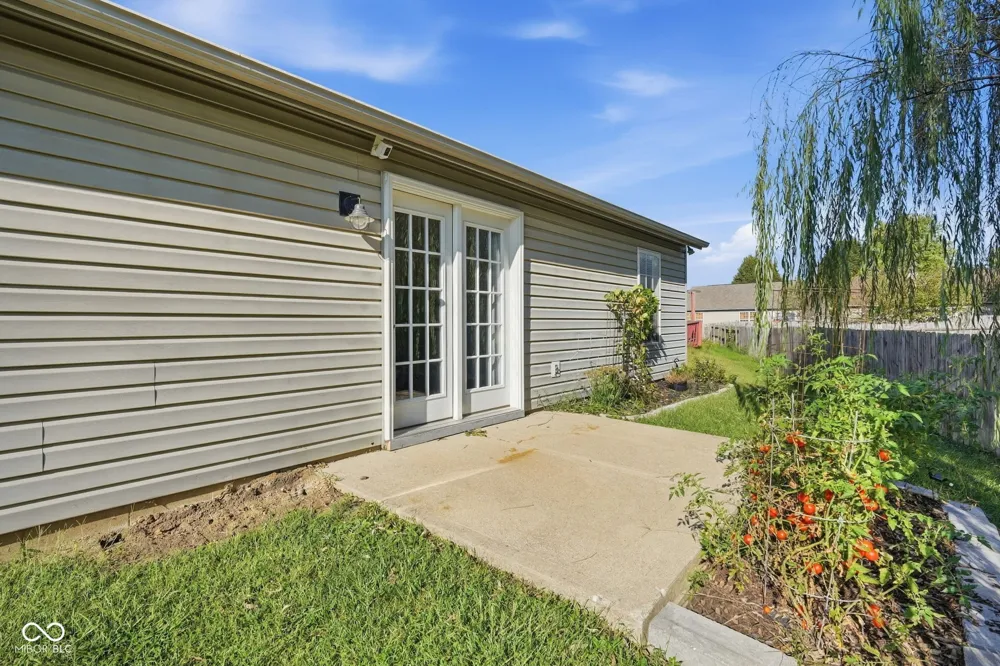 933 Atmore Court Indianapolis, IN 46217
