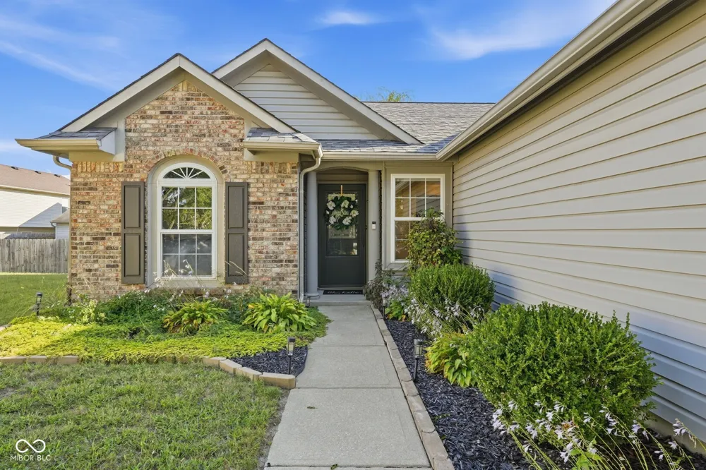 933 Atmore Court Indianapolis, IN 46217