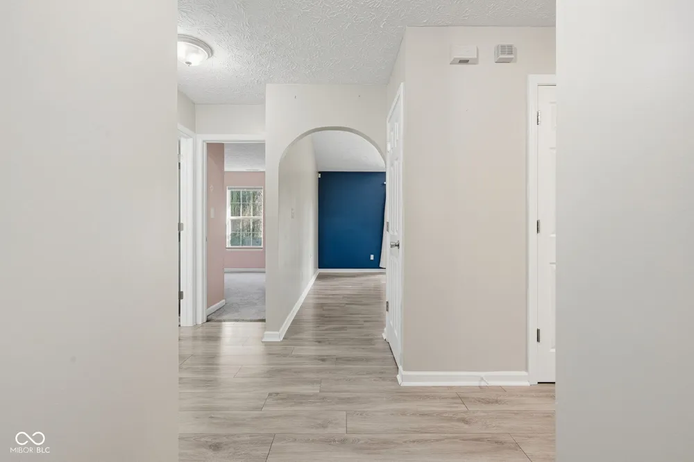 933 Atmore Court Indianapolis, IN 46217