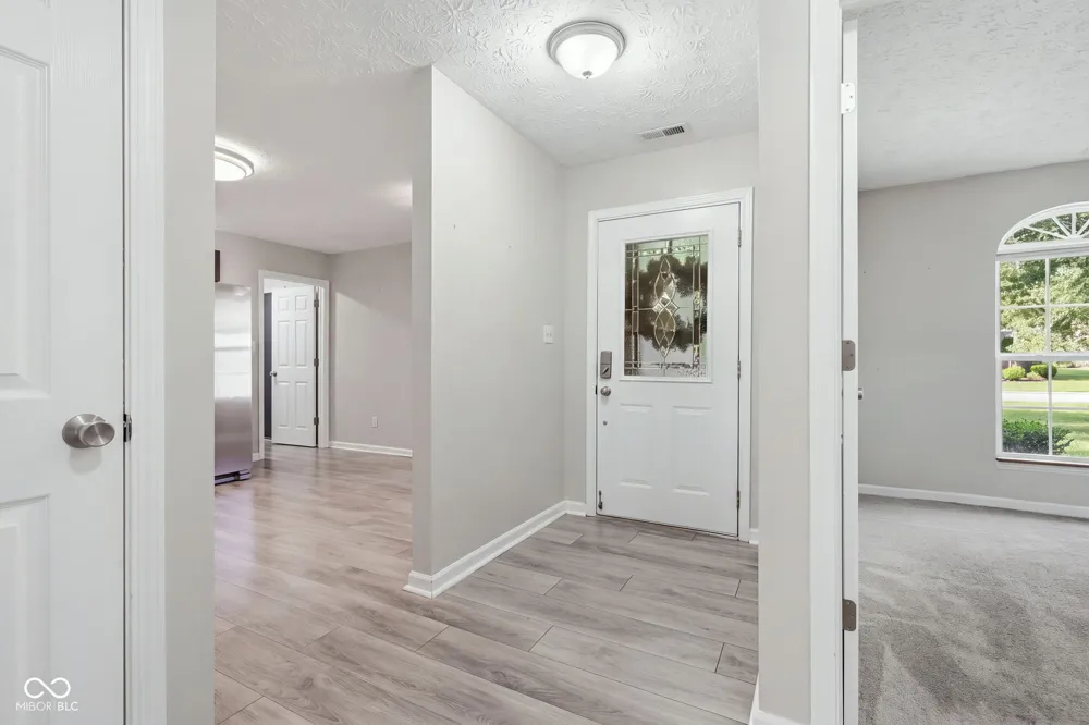 933 Atmore Court Indianapolis, IN 46217