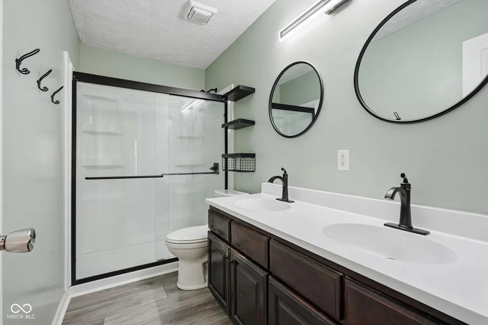 933 Atmore Court Indianapolis, IN 46217