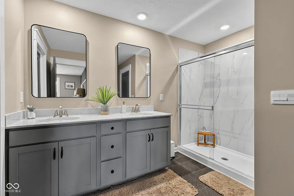 2282 Oakmont Drive Plainfield, IN 46168