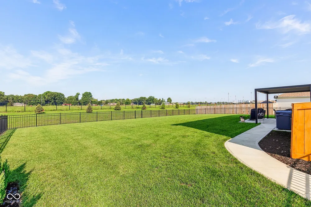 2282 Oakmont Drive Plainfield, IN 46168