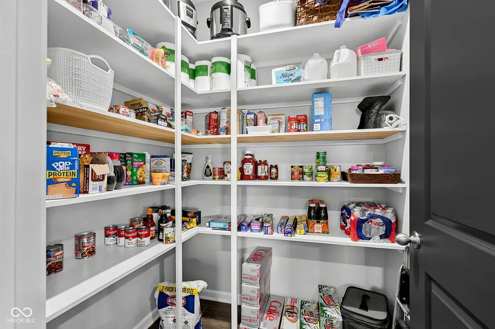 2282 Oakmont Drive Plainfield, IN 46168