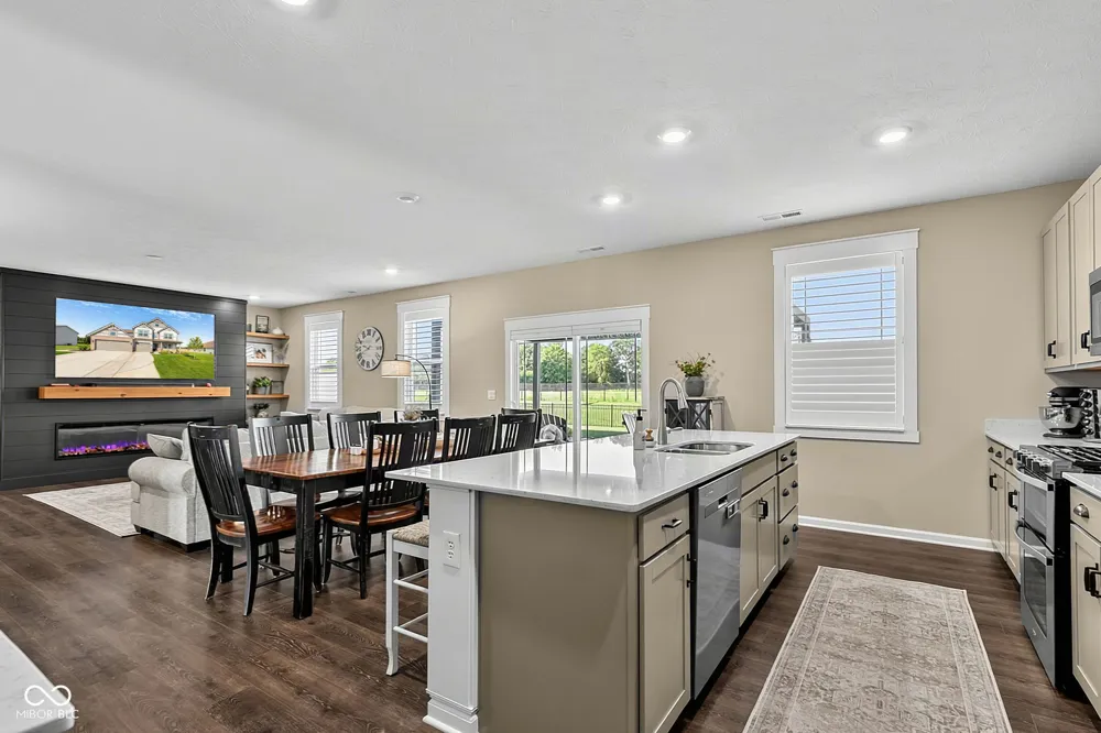 2282 Oakmont Drive Plainfield, IN 46168