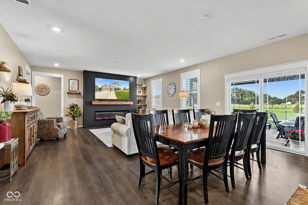 2282 Oakmont Drive Plainfield, IN 46168