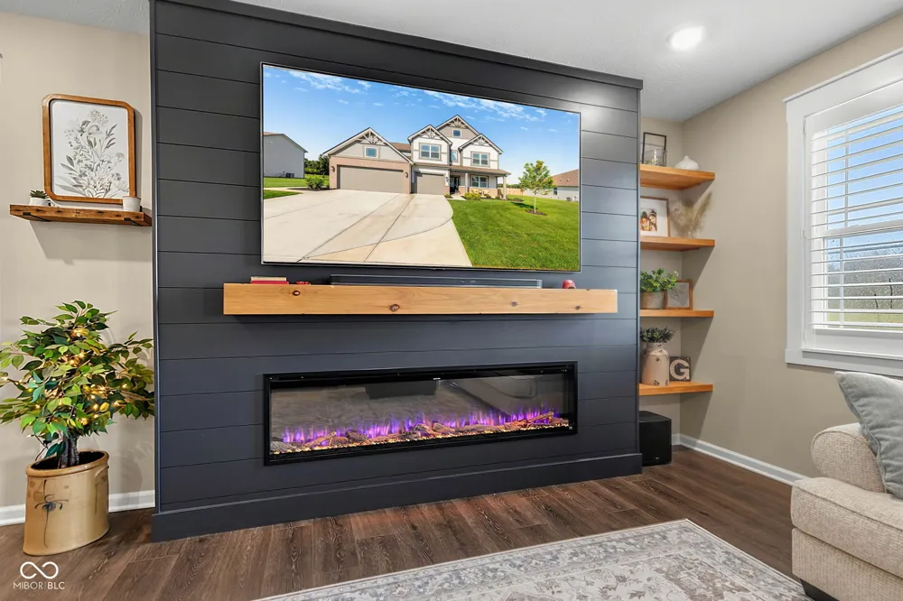 2282 Oakmont Drive Plainfield, IN 46168