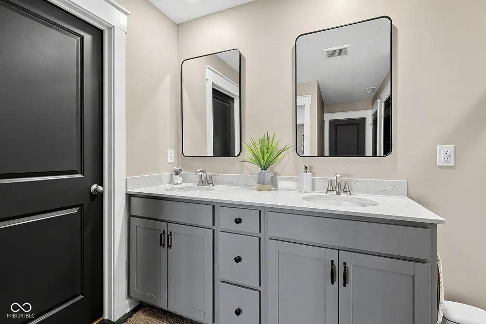 2282 Oakmont Drive Plainfield, IN 46168