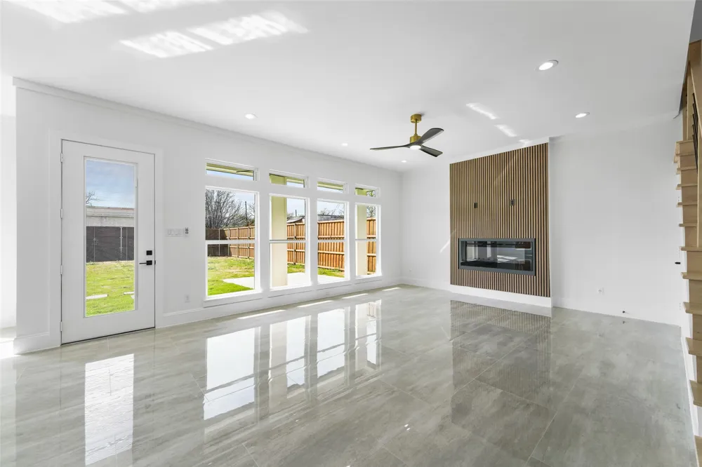 703 Buckalew Street Dallas, TX 75208