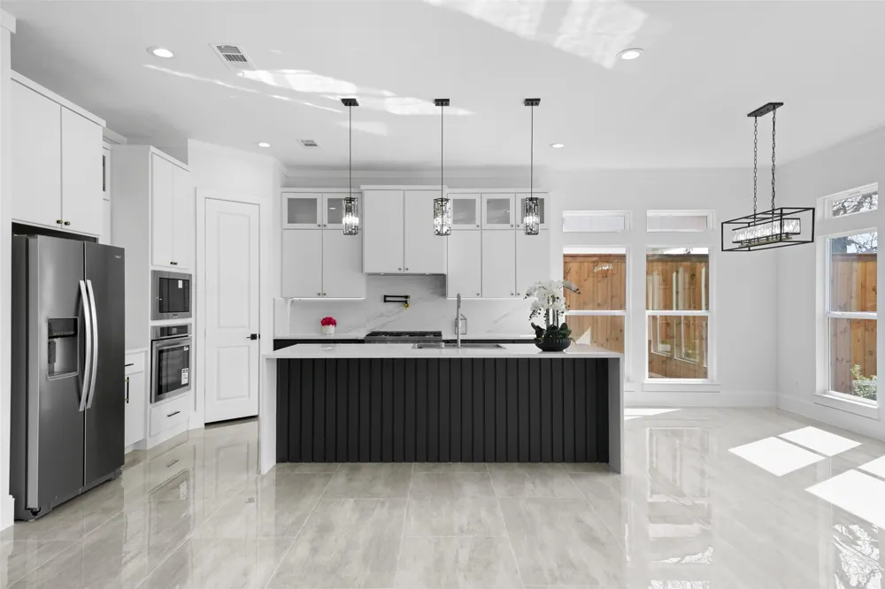 703 Buckalew Street Dallas, TX 75208
