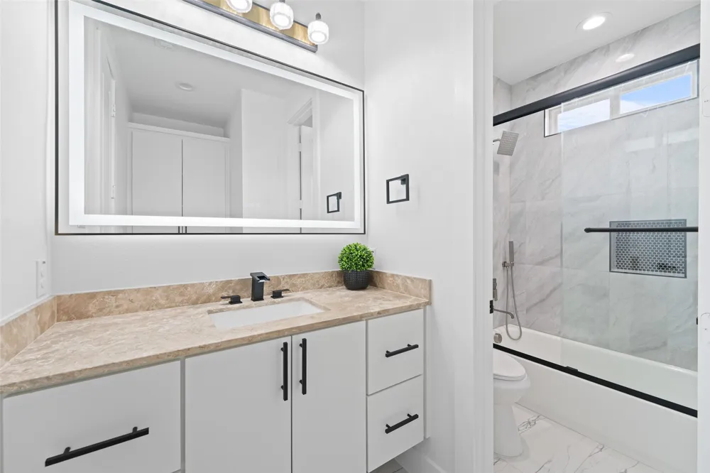703 Buckalew Street Dallas, TX 75208