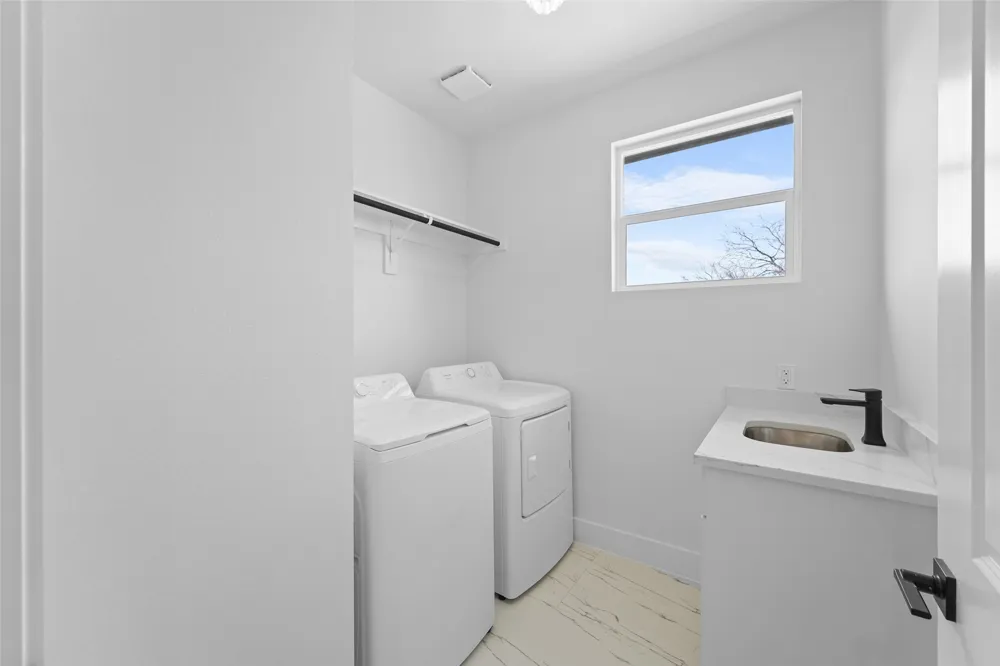 703 Buckalew Street Dallas, TX 75208