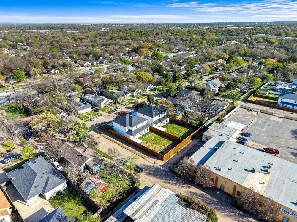 703 Buckalew Street Dallas, TX 75208