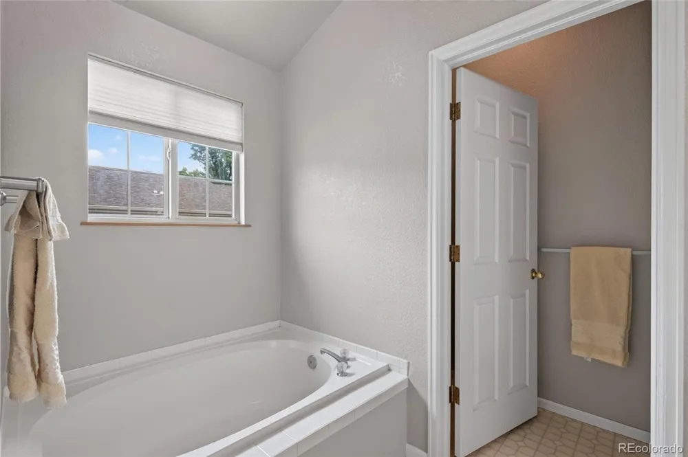 2092 S Xenia Way Denver, CO 80231