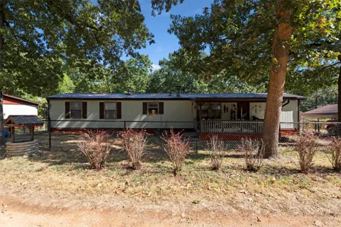 54201 Pin Oak Circle