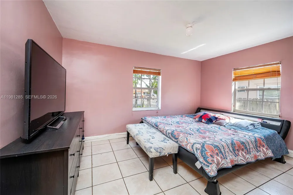 2610 NW 33rd St #2610-2612 Miami, FL 33142