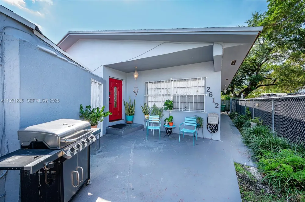 2610 NW 33rd St #2610-2612 Miami, FL 33142