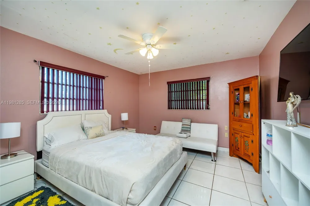 2610 NW 33rd St #2610-2612 Miami, FL 33142