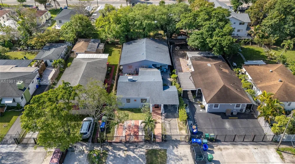 2610 NW 33rd St #2610-2612 Miami, FL 33142