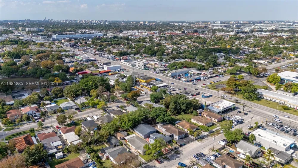 2610 NW 33rd St #2610-2612 Miami, FL 33142