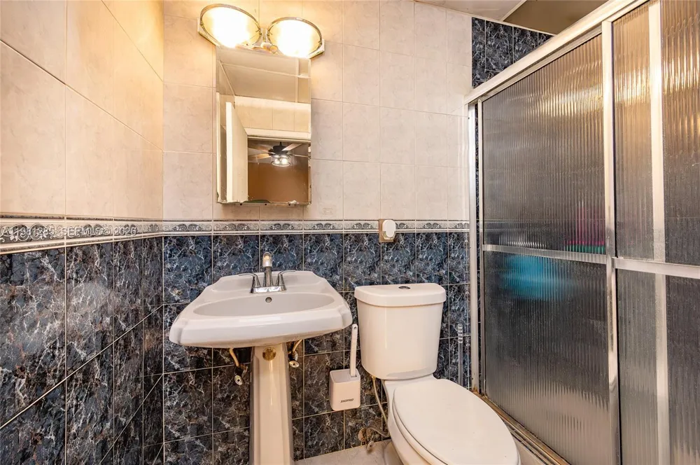 2610 NW 33rd St #2610-2612 Miami, FL 33142