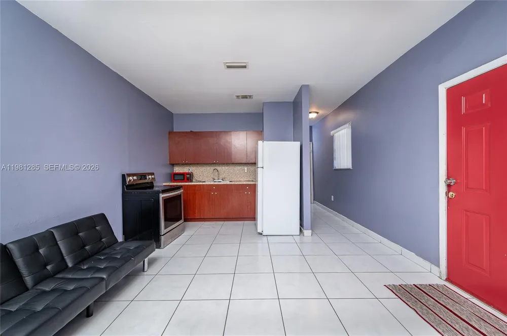 2610 NW 33rd St #2610-2612 Miami, FL 33142