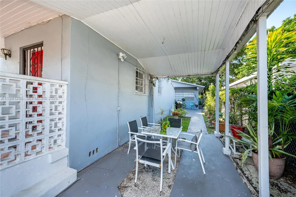 2610 NW 33rd St #2610-2612 Miami, FL 33142