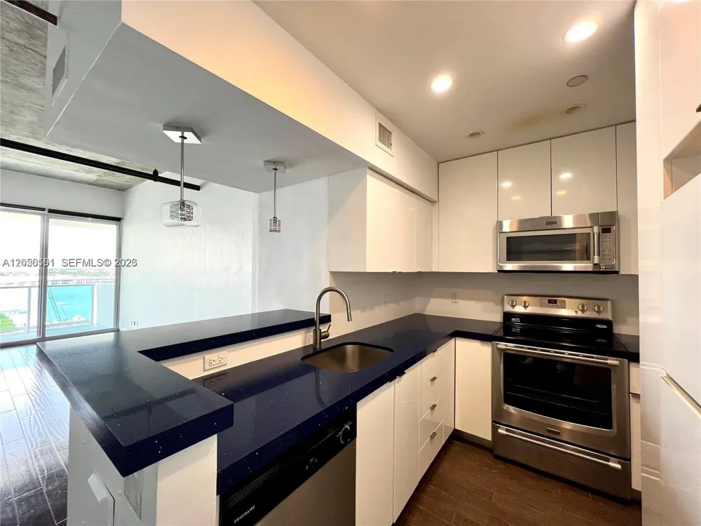 1200 West Ave #PH29 Miami Beach, FL 33139