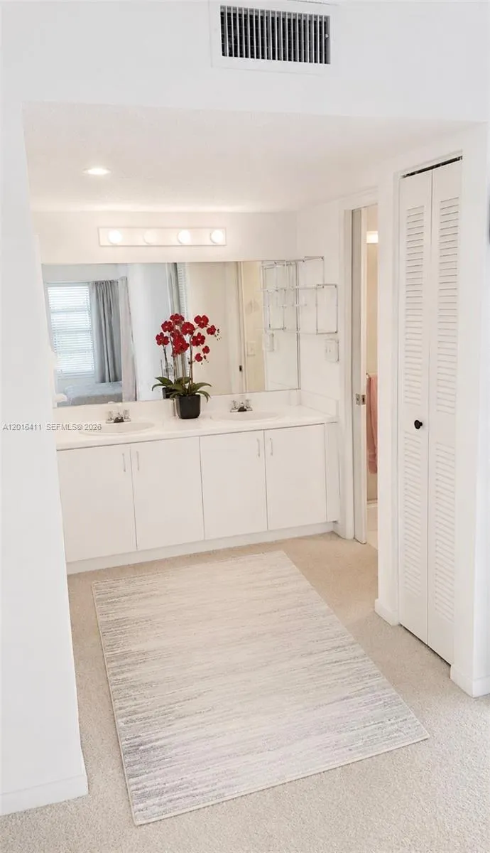 550 SW 137th Ave #101L Pembroke Pines, FL 33027