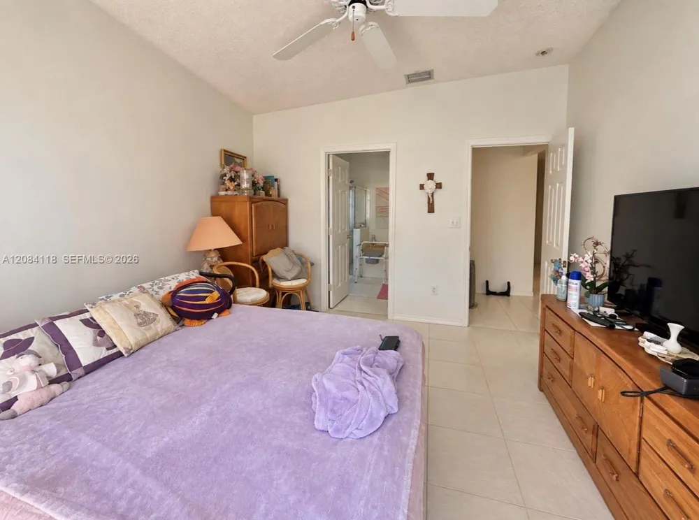 16478 NW 20th St Pembroke Pines, FL 33028