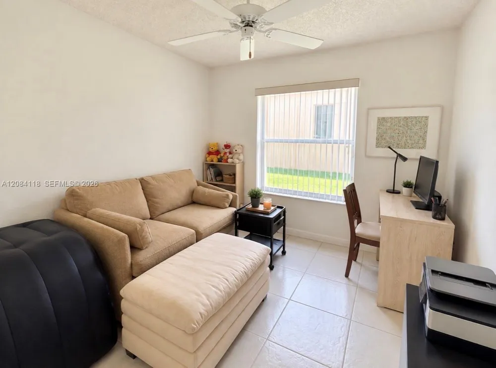 16478 NW 20th St Pembroke Pines, FL 33028