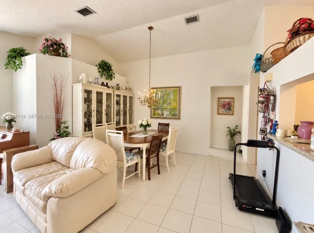 16478 NW 20th St Pembroke Pines, FL 33028