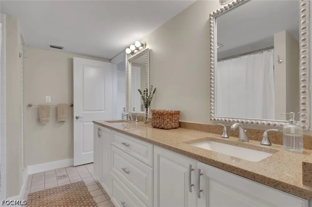 S Landings Drive Fort Myers, FL 33919