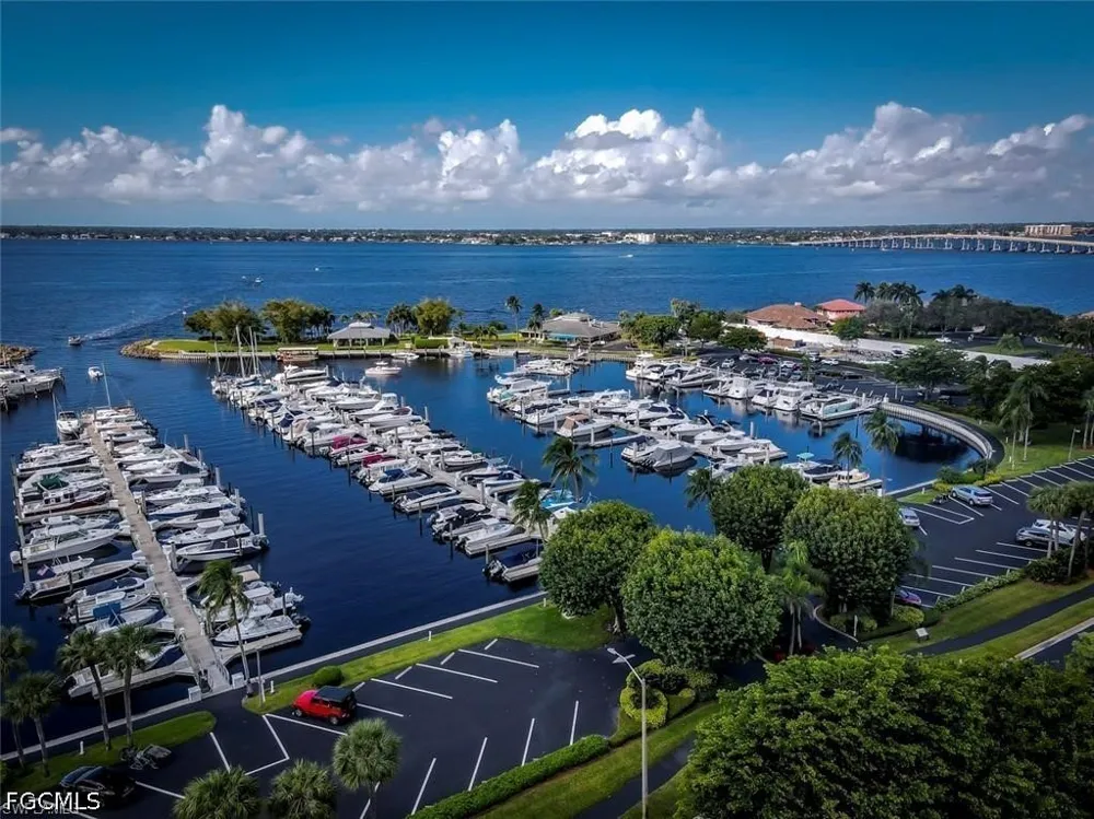 S Landings Drive Fort Myers, FL 33919