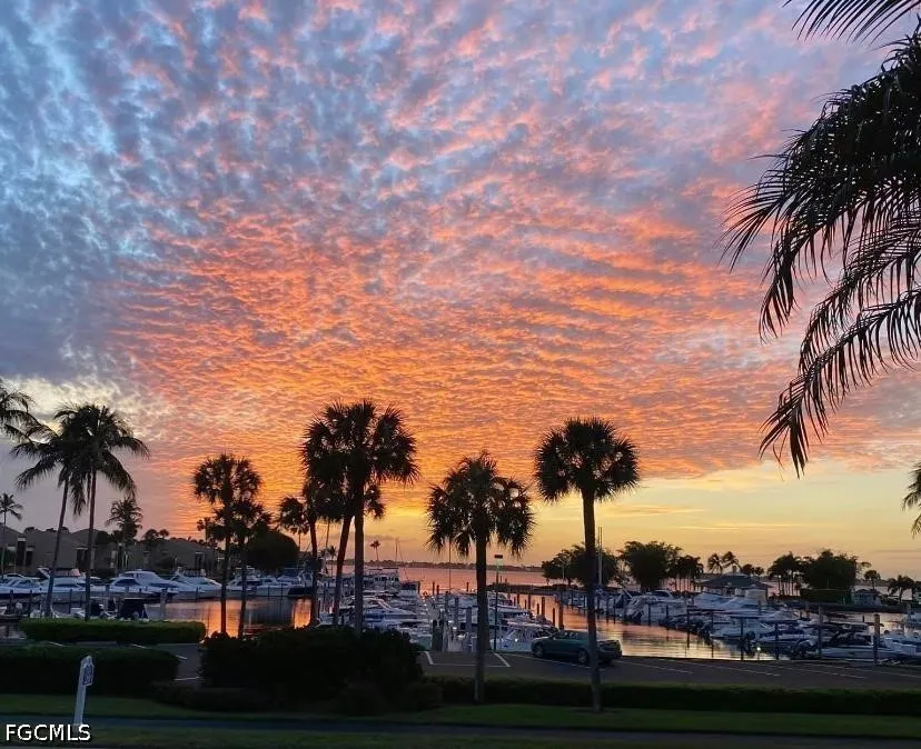S Landings Drive Fort Myers, FL 33919