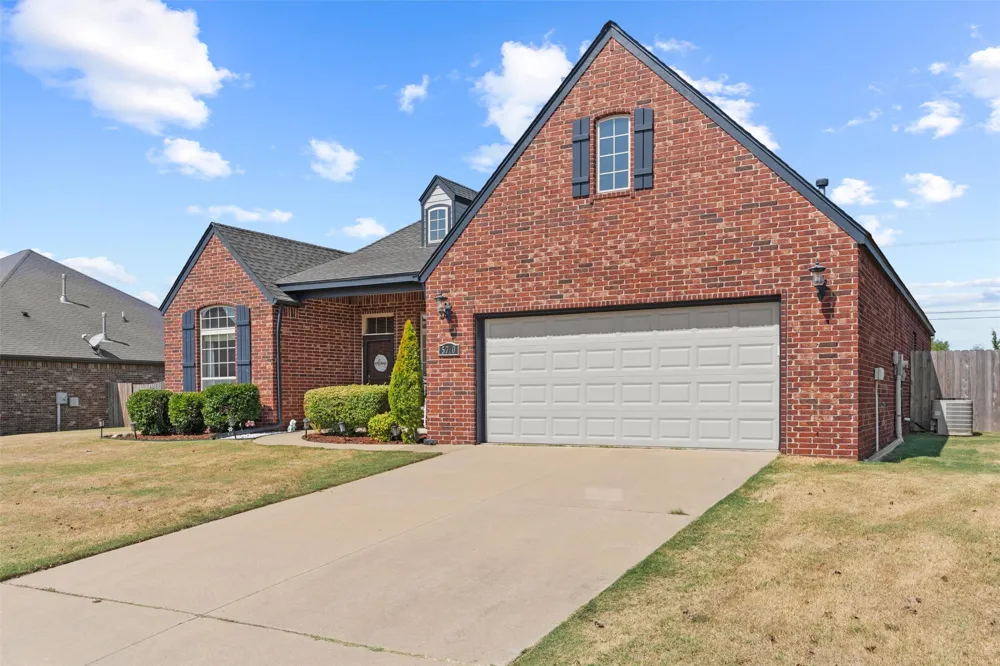 5710 Ashbrook Drive Bartlesville, OK 74006