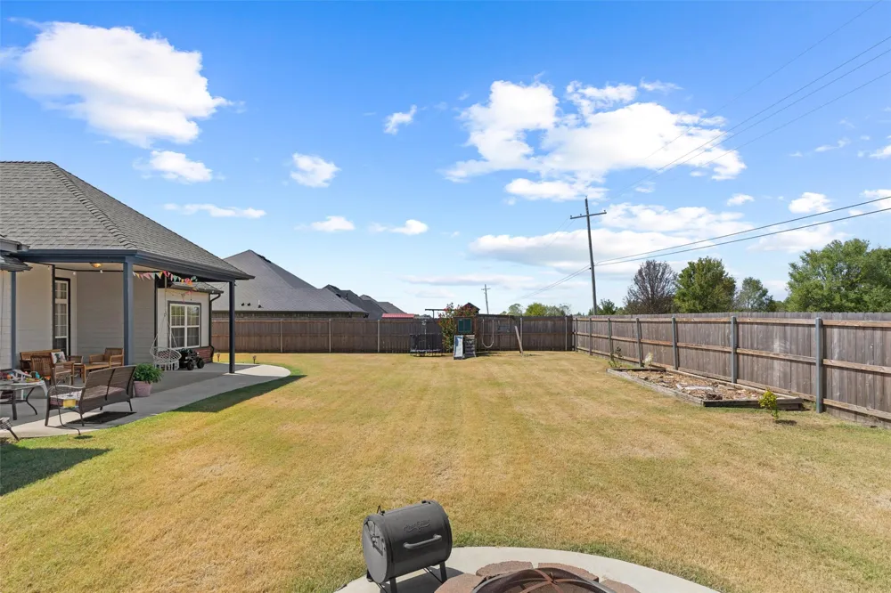 5710 Ashbrook Drive Bartlesville, OK 74006