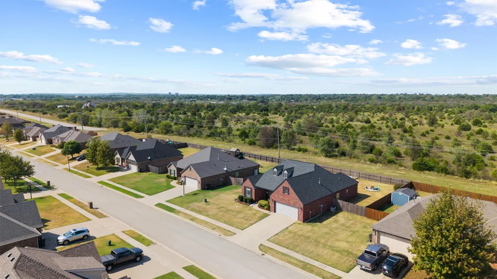 5710 Ashbrook Drive Bartlesville, OK 74006