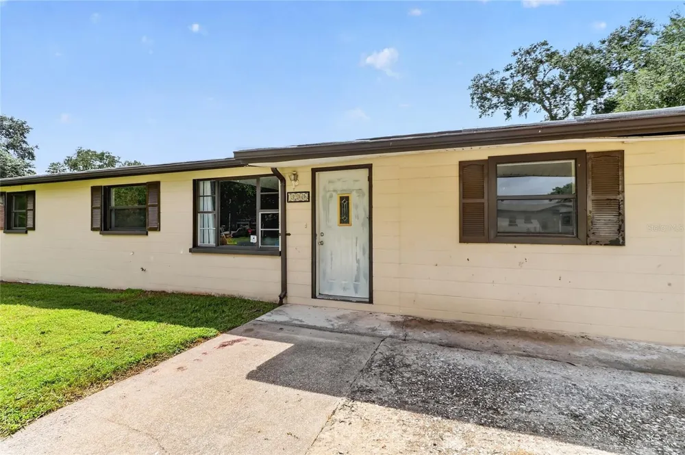 3206 DECATUR AVENUE Lakeland, FL 33805