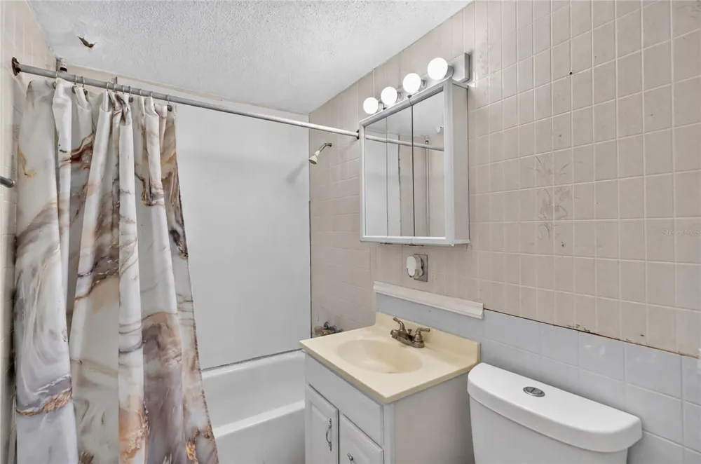 3206 DECATUR AVENUE Lakeland, FL 33805