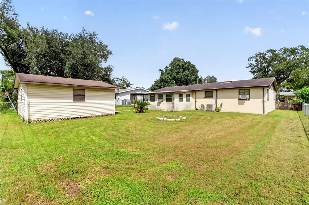 3206 DECATUR AVENUE Lakeland, FL 33805