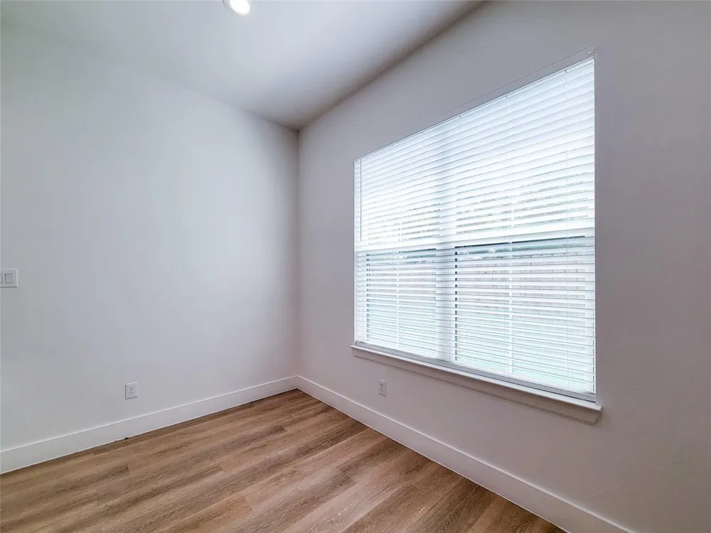 5310 Denmark Street Houston, TX 77028